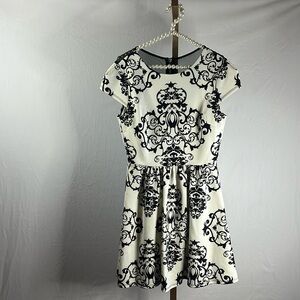 Black and White Floral Pattern Party Dress by B.Darlin